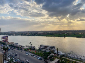 Luxury nile view apartment in maadi